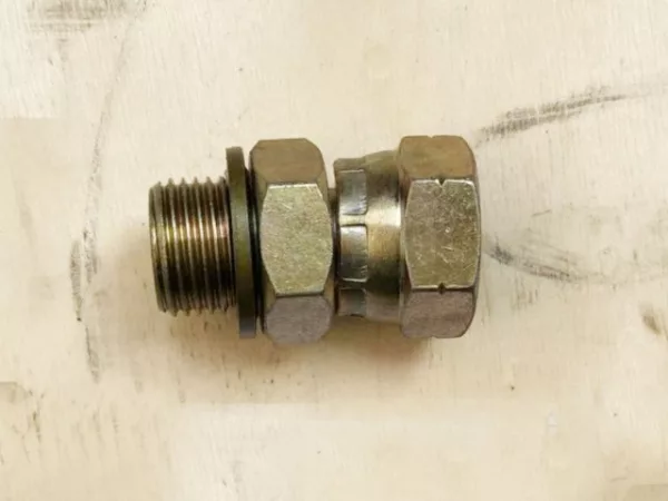 22-4 - hydraulic adapter BX72 series