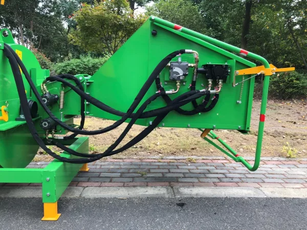 Victory BX-102RS Professional Wood Shredder, Wood Chipper with Hydraulic System